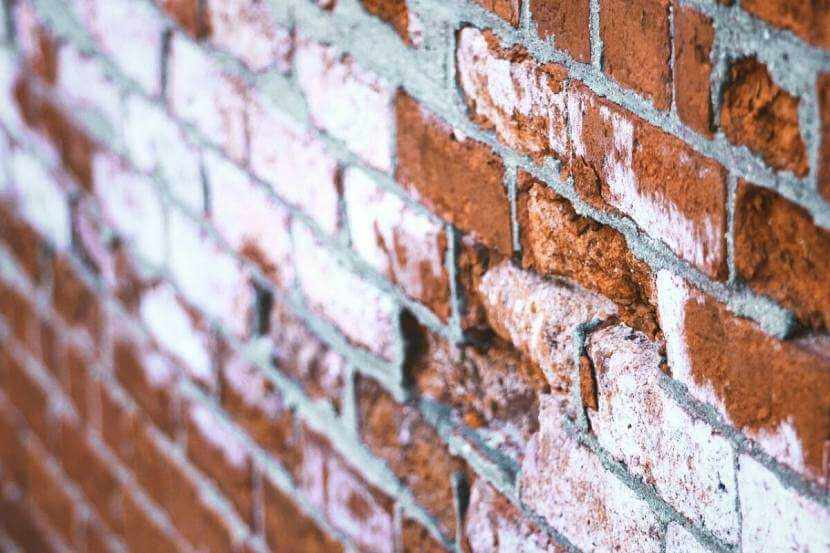 Руйнування цегли під впливом погодних умов